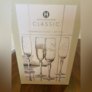 Champagne Flutes (4)
